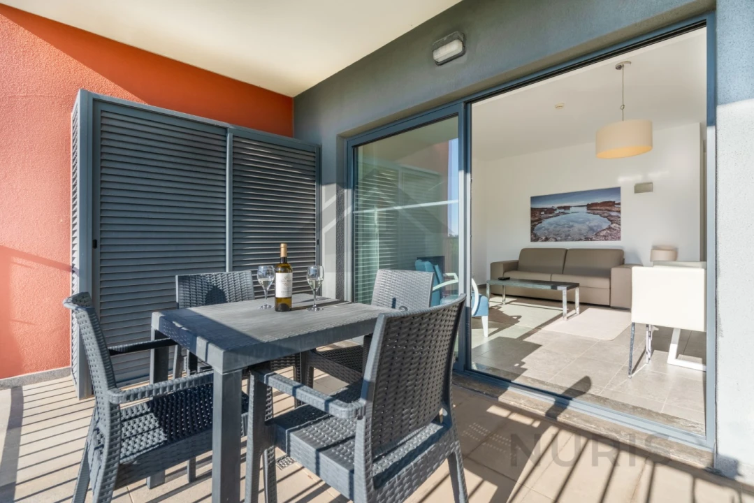 Apartamento T1 para Venda em Mexilhoeira Grande Foto 10