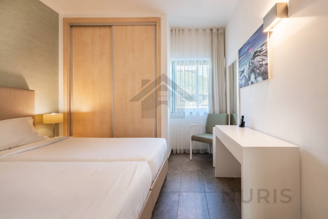 Apartamento T1 para Venda em Mexilhoeira Grande Foto 25