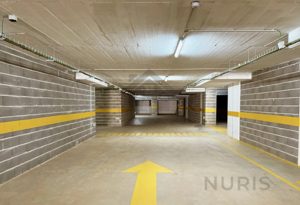 Garagem para Venda em Portimão Foto 4