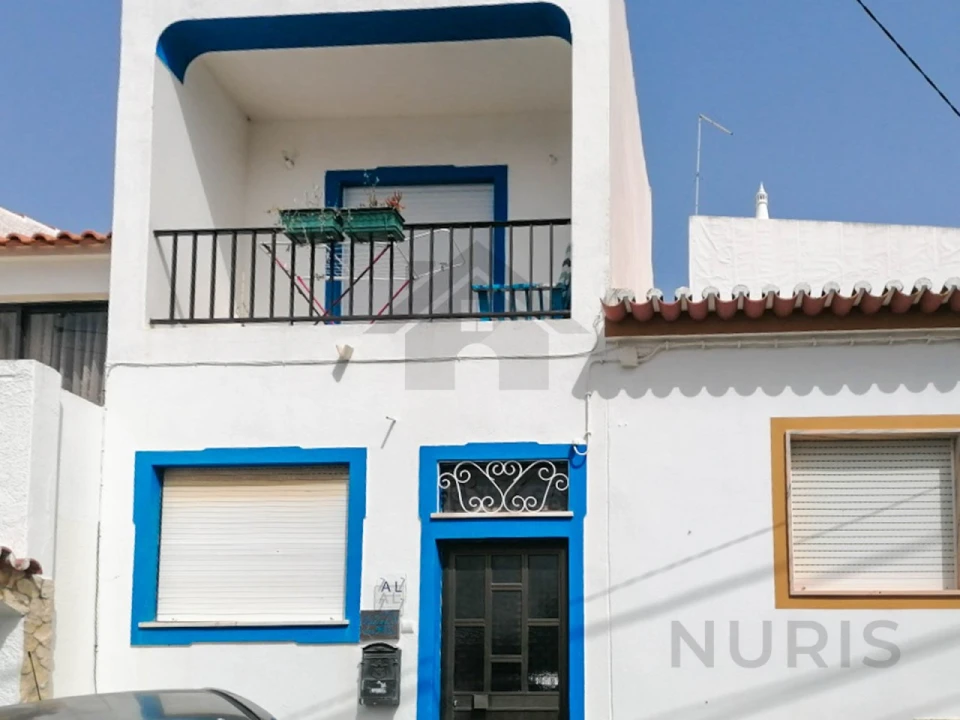 Moradia T1 para Arrendamento em Luz Foto 1