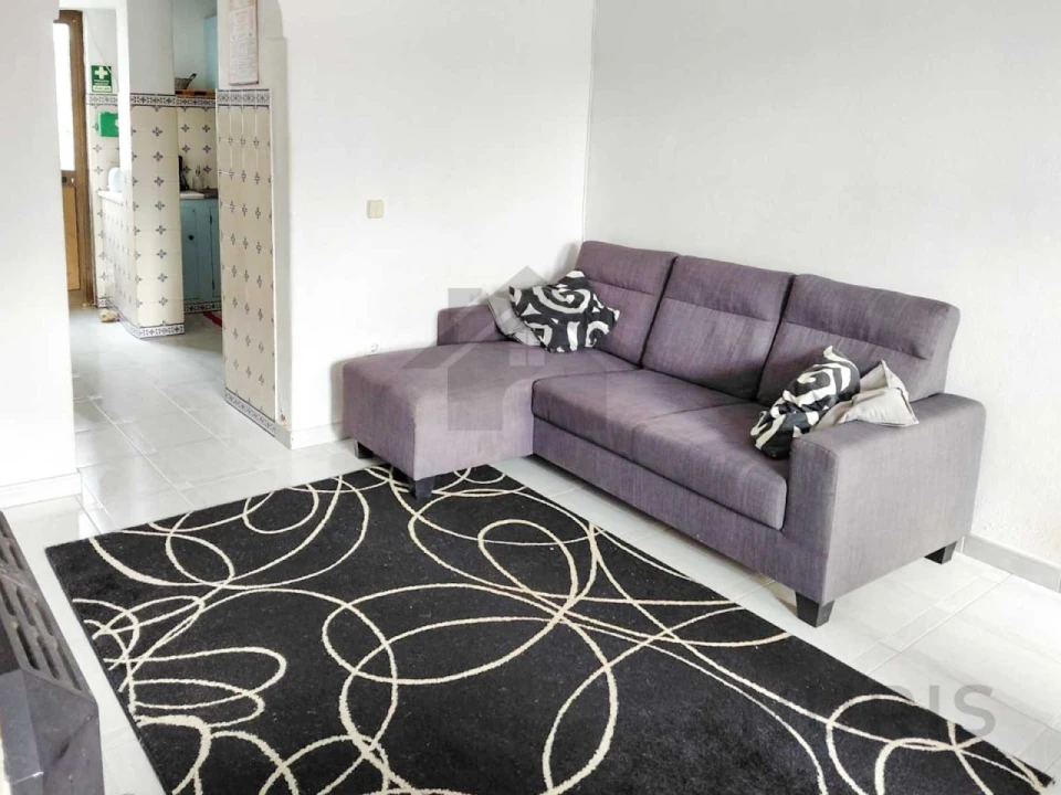 Moradia T1 para Arrendamento em Luz Foto 7