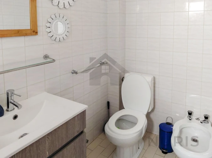 Moradia T1 para Arrendamento em Luz Foto 16