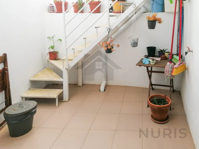 Moradia T1 para Arrendamento em Luz Foto 27