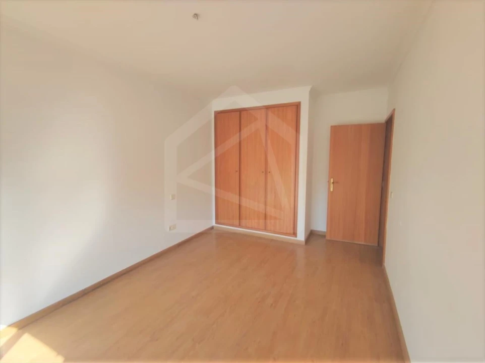 Apartamento T3 para Venda em O. Azeméis, Riba-Ul, Ul, Macinhata Seixa, Madail Foto 9