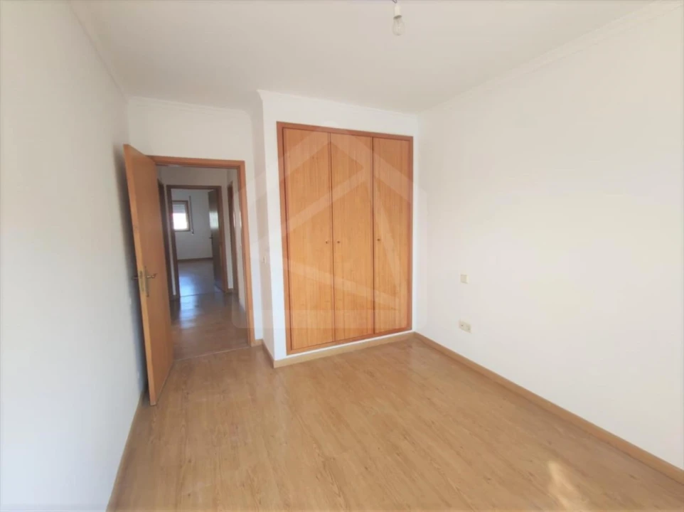 Apartamento T3 para Venda em O. Azeméis, Riba-Ul, Ul, Macinhata Seixa, Madail Foto 11