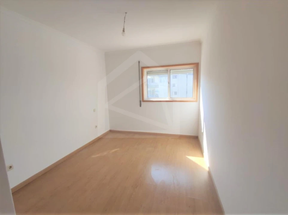 Apartamento T3 para Venda em O. Azeméis, Riba-Ul, Ul, Macinhata Seixa, Madail Foto 14