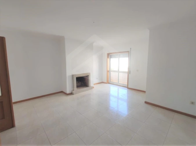 Apartamento T3 para Venda em O. Azeméis, Riba-Ul, Ul, Macinhata Seixa, Madail Foto 4