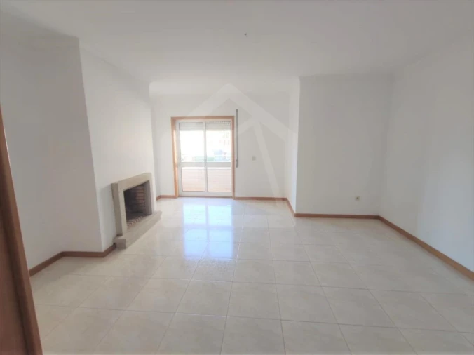 Apartamento T3 para Venda em O. Azeméis, Riba-Ul, Ul, Macinhata Seixa, Madail Foto 5