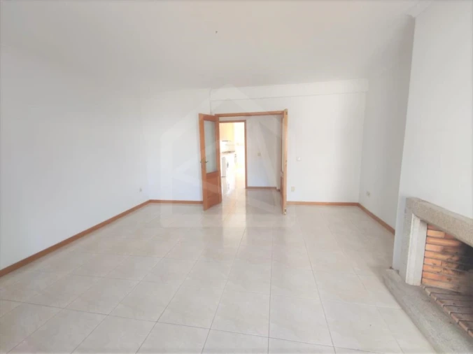 Apartamento T3 para Venda em O. Azeméis, Riba-Ul, Ul, Macinhata Seixa, Madail Foto 6