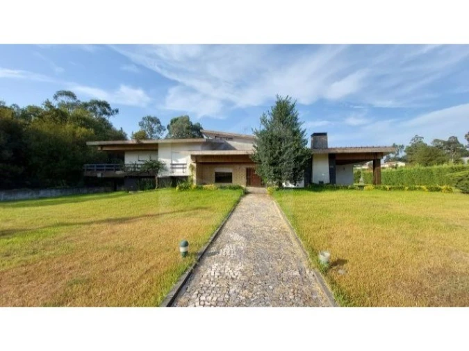 Moradia T5 para Venda em Ruivães e Novais Foto 1