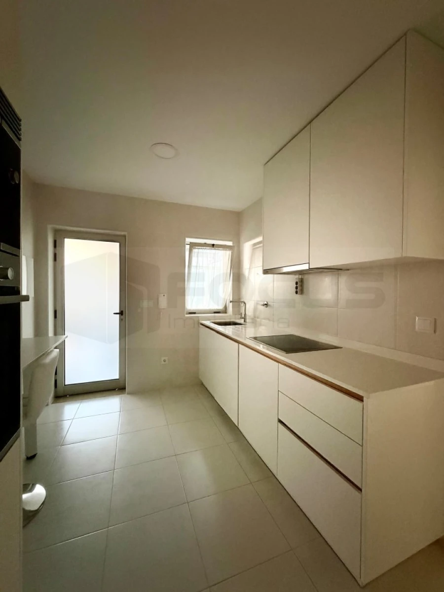 Apartamento T2 para Venda em Esgueira Foto 1