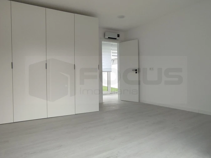 Moradia T4 para Venda em Oliveirinha Foto 10