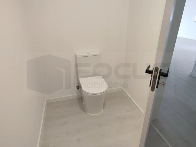 Moradia T4 para Venda em Oliveirinha Foto 12