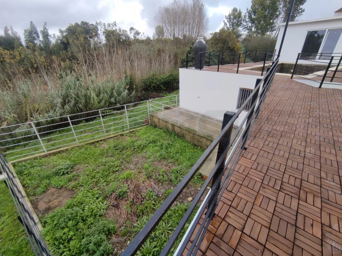 Moradia T4 para Venda em Oliveirinha Foto 18