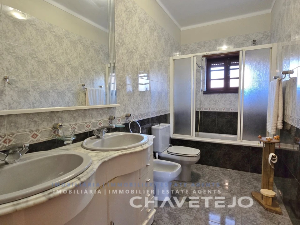 Moradia T4 para Venda em Areias e Pias Foto 18