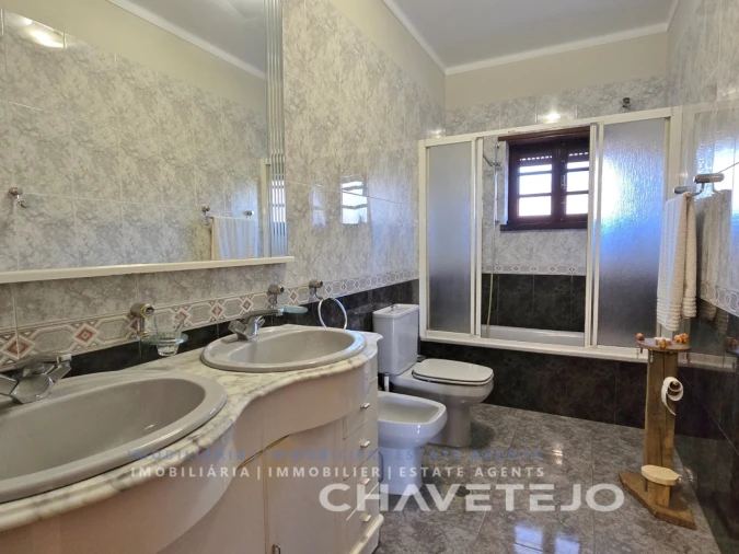 Moradia T4 para Venda em Areias e Pias Foto 18