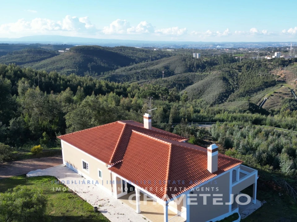 Moradia T3 para Venda em Martinchel Foto 3