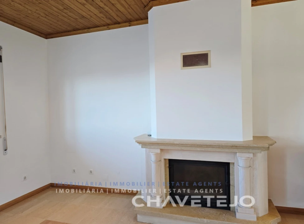 Moradia T3 para Venda em Martinchel Foto 9