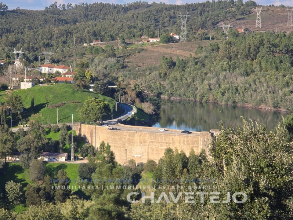 Moradia T3 para Venda em Martinchel Foto 13