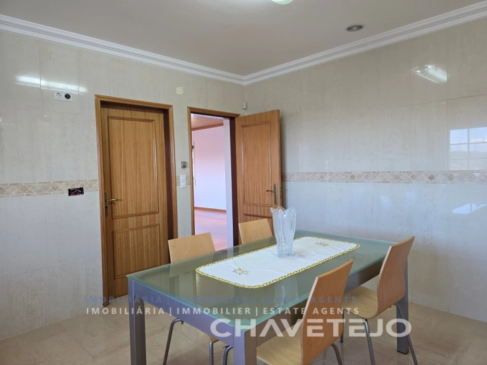 Moradia T3 para Venda em Martinchel Foto 17