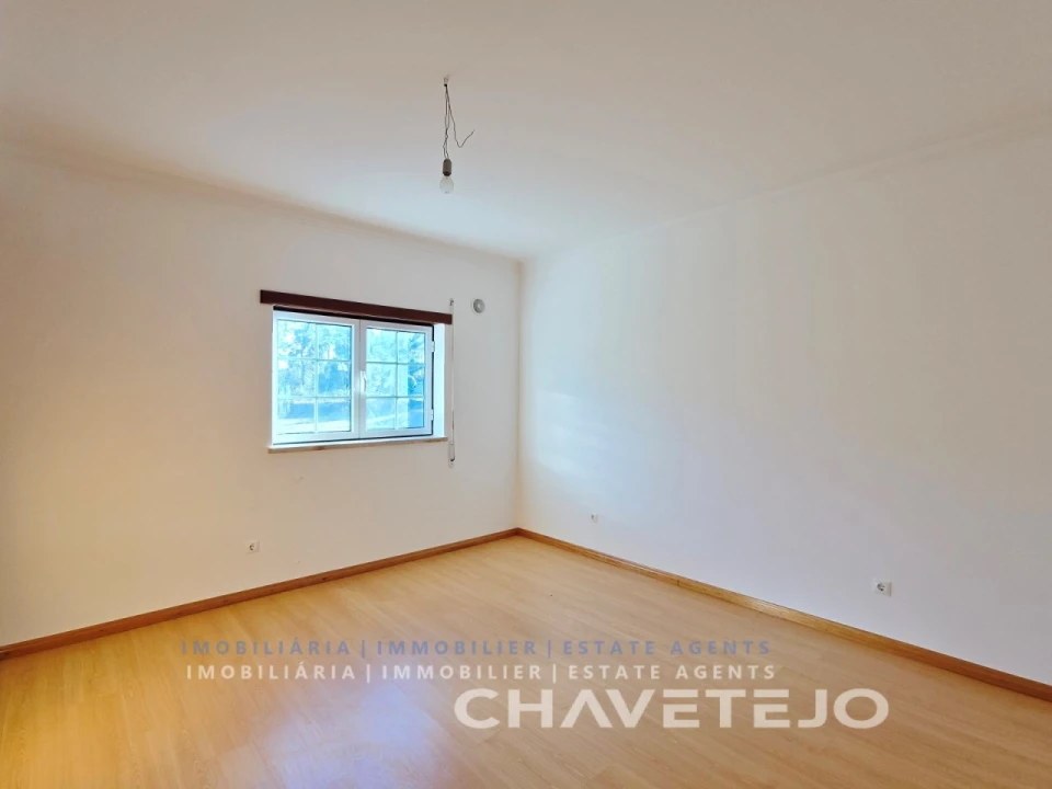 Moradia T3 para Venda em Martinchel Foto 21