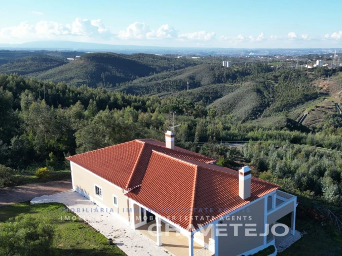 Moradia T3 para Venda em Martinchel Foto 3