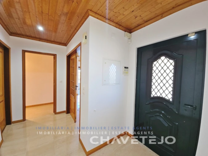 Moradia T3 para Venda em Martinchel Foto 6