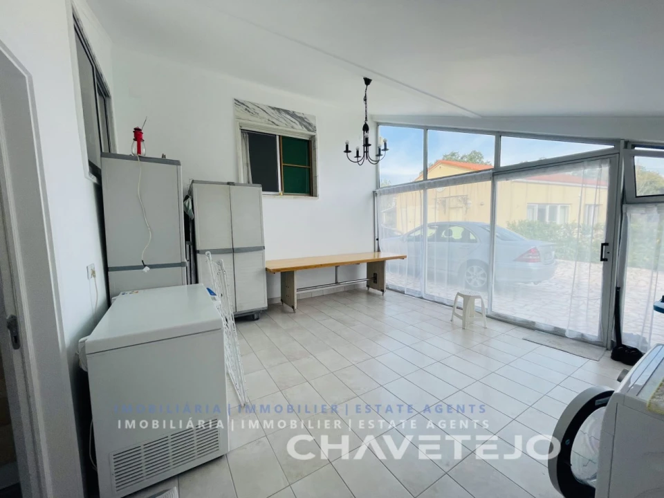 Moradia T4 para Venda em Pussos São Pedro Foto 27