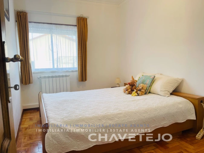 Moradia T4 para Venda em Pussos São Pedro Foto 13