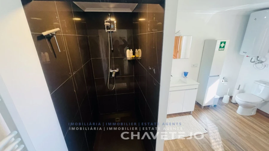 Moradia T4 para Venda em Pussos São Pedro Foto 40