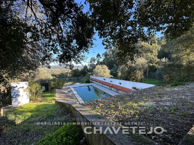 Moradia T2 para Venda em Serra e Junceira Foto 2