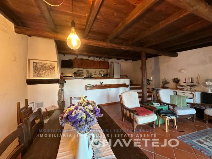 Moradia T2 para Venda em Serra e Junceira Foto 9