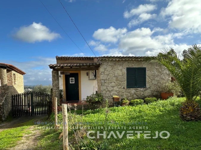 Moradia T2 para Venda em Serra e Junceira Foto 3