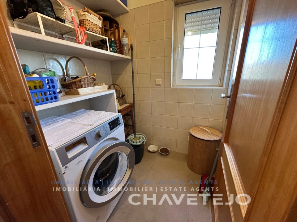 Moradia T4 para Venda em São João Baptista e Santa Maria dos Olivais Foto 14