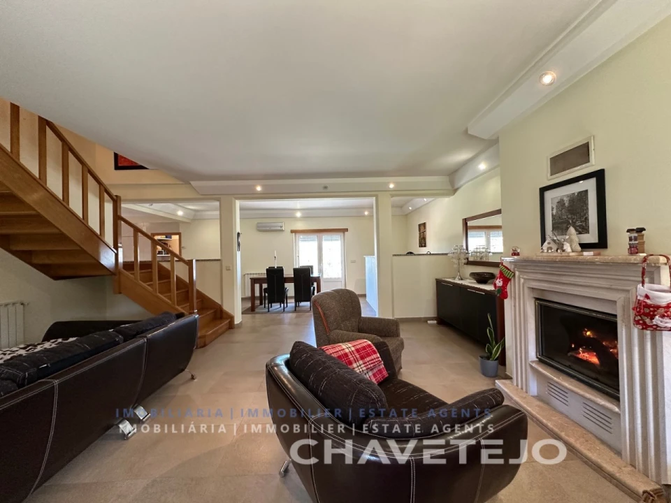 Moradia T4 para Venda em São João Baptista e Santa Maria dos Olivais Foto 29