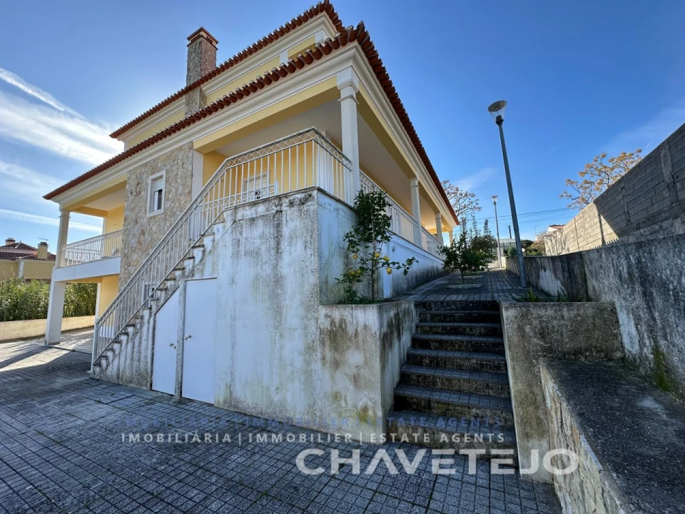 Moradia T4 para Venda em São João Baptista e Santa Maria dos Olivais Foto 73