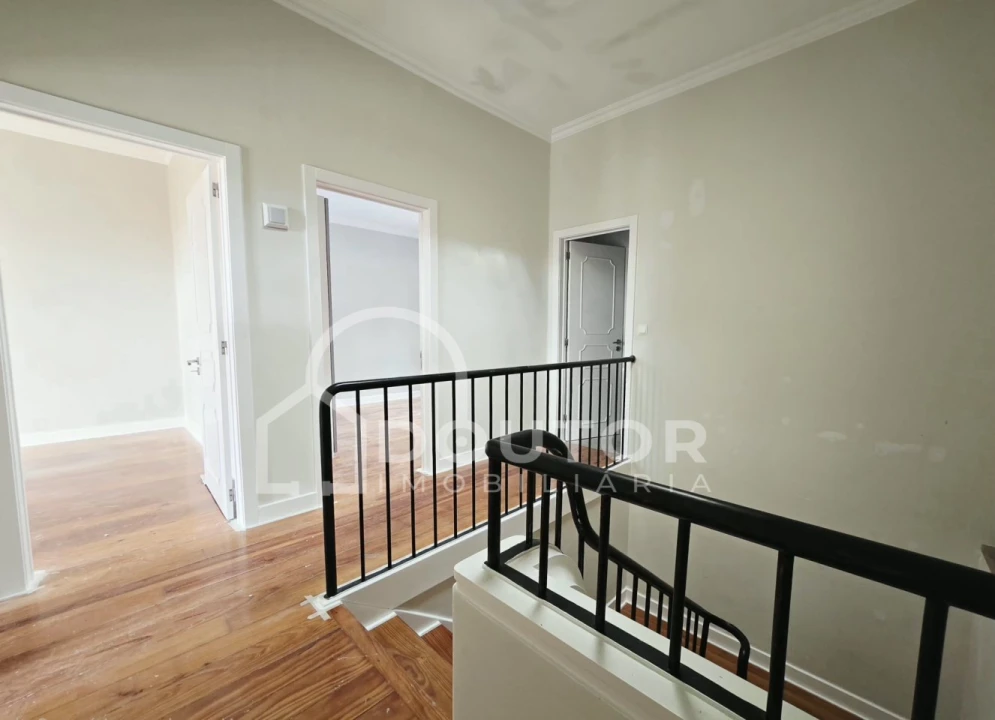 Moradia T3 para Venda em Funchal (Santa Luzia) Foto 12