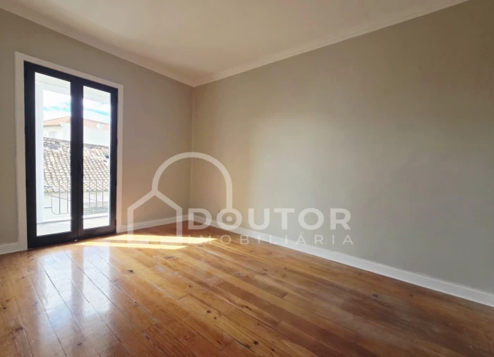 Moradia T3 para Venda em Funchal (Santa Luzia) Foto 14