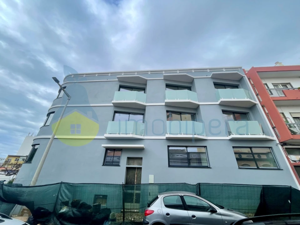 Prédio para Venda em Faro (Sé e São Pedro) Foto 3