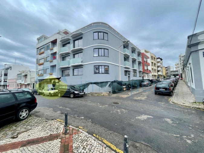 Prédio para Venda em Faro (Sé e São Pedro) Foto 14