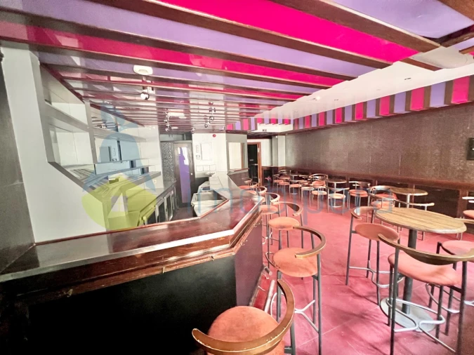 Negócio para Venda em Armação de Pera Foto 4