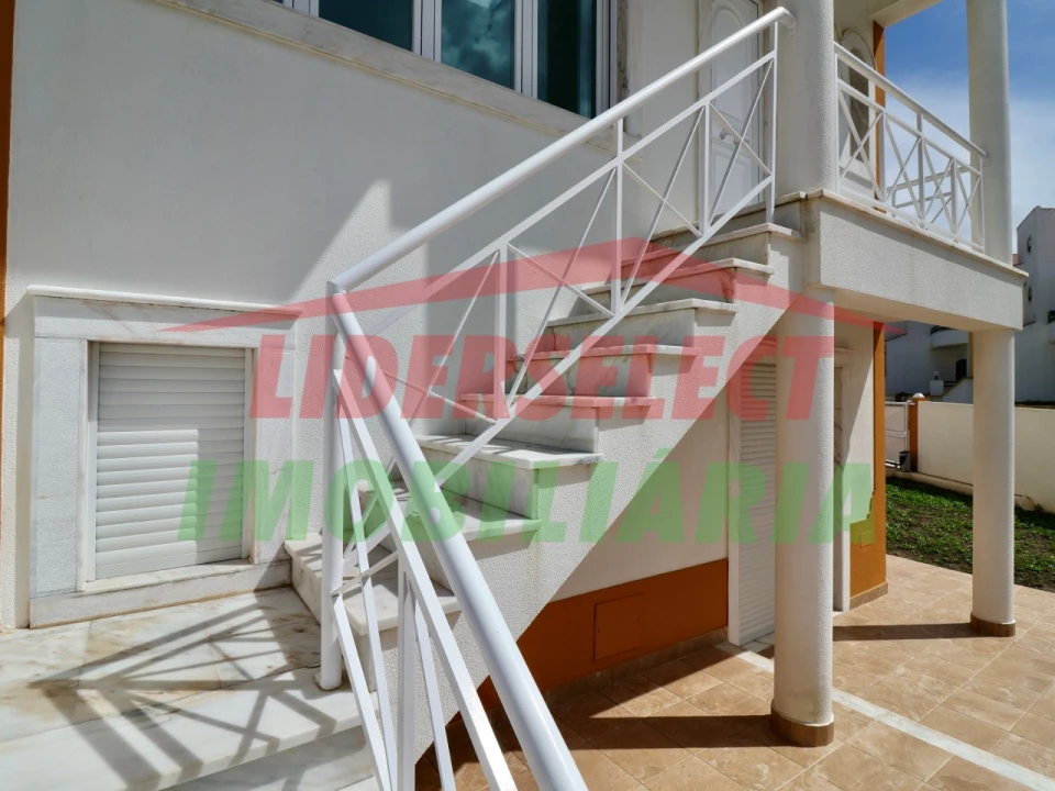 Moradia T3 para Venda em Ericeira Foto 2