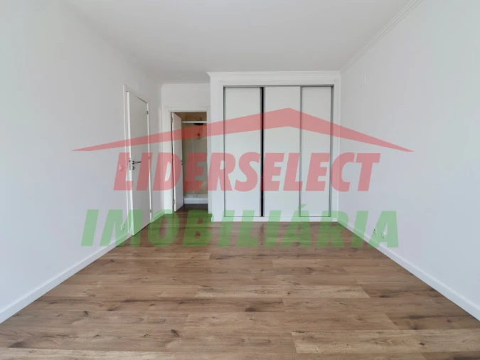 Moradia T3 para Venda em Ericeira Foto 26