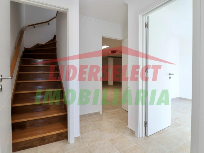 Moradia T3 para Venda em Ericeira Foto 32