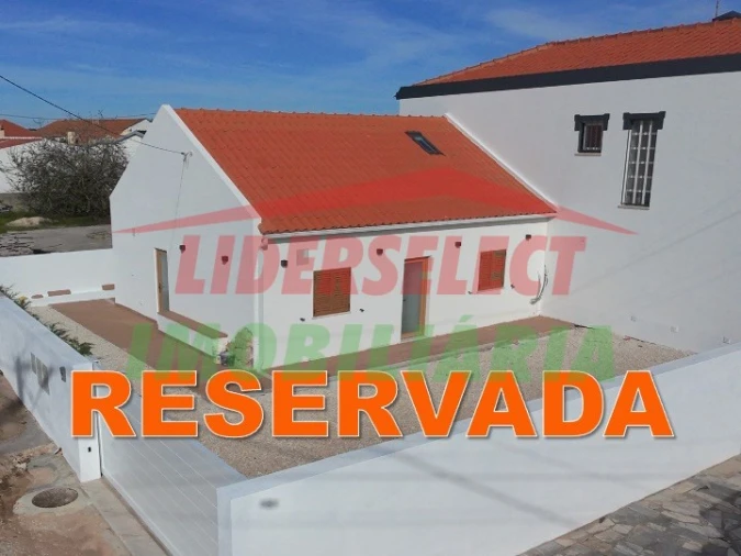 Moradia T1 para Venda em Silveira Foto 1