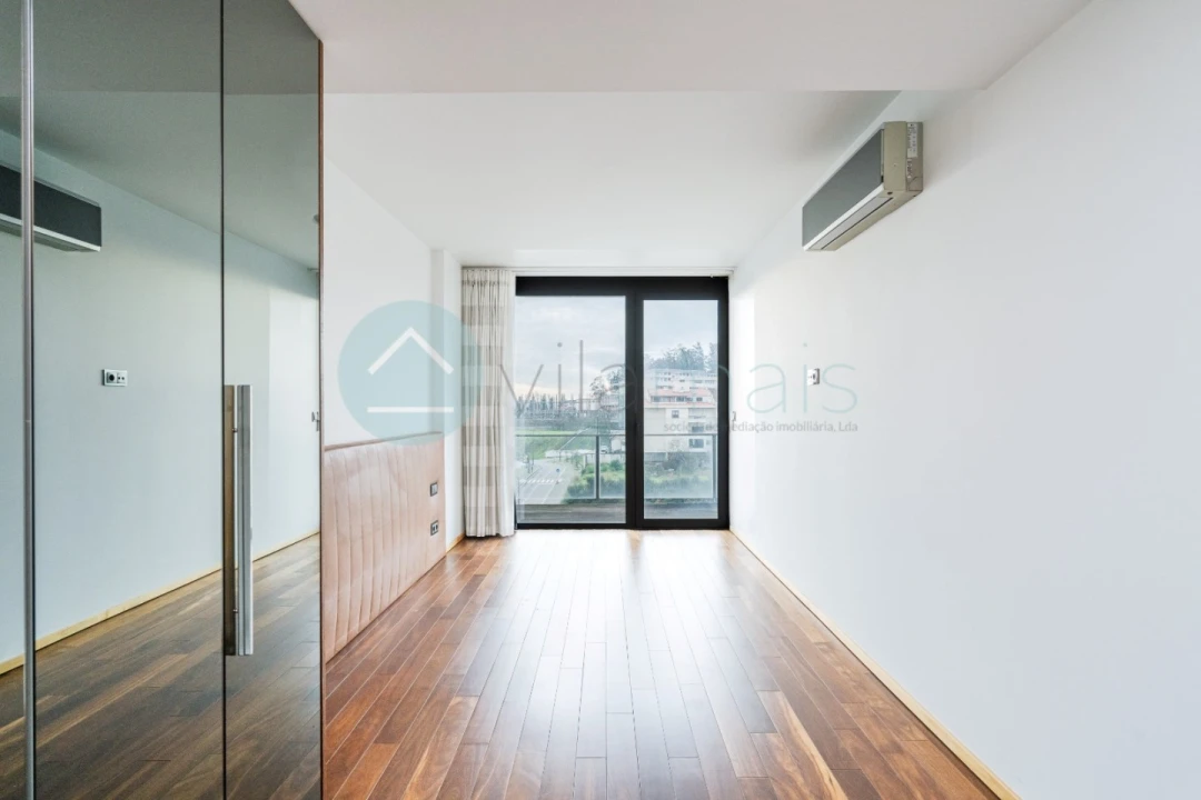 Apartamento T2 para Venda em Campanhã Foto 2