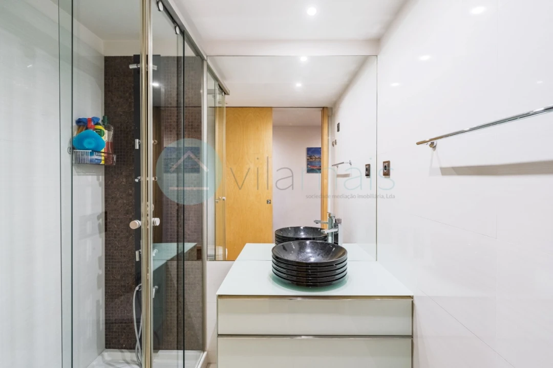 Apartamento T2 para Venda em Campanhã Foto 8