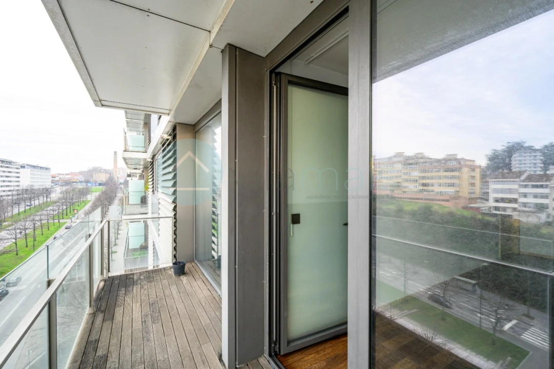 Apartamento T2 para Venda em Campanhã Foto 9