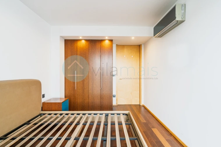 Apartamento T2 para Venda em Campanhã Foto 14