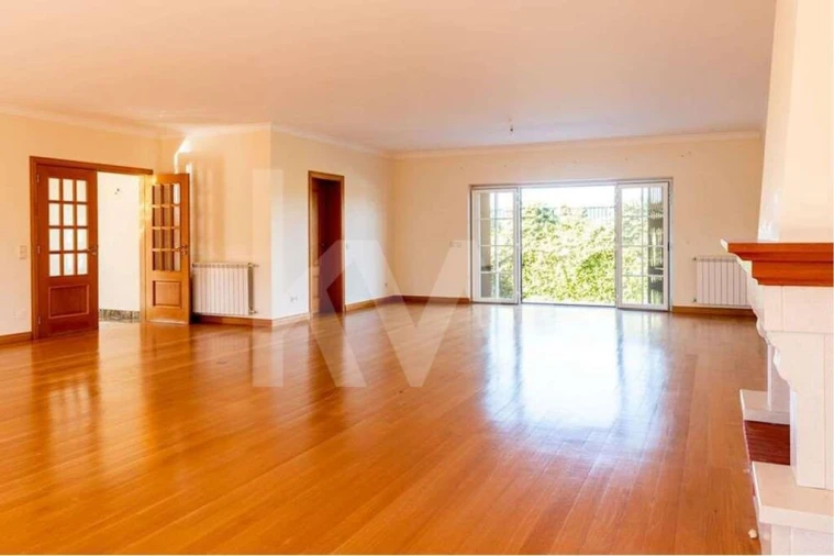 Moradia T5 para Venda em Cascais e Estoril Foto 2